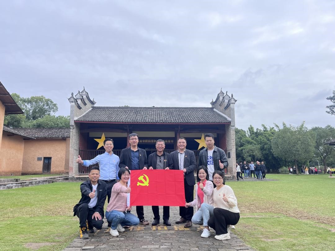 瑞隆携手科恒“党建共建发挥合力共赢未来”主题党日活动